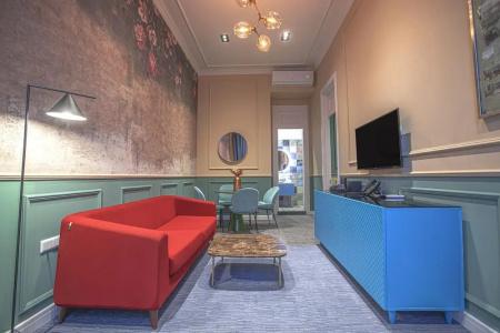 Heritage and Suites - 16