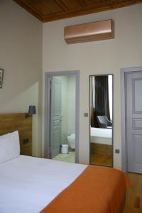 Roco Beyoglu - 36