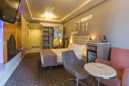 Ramada by Wyndham Istanbul Pera - 10