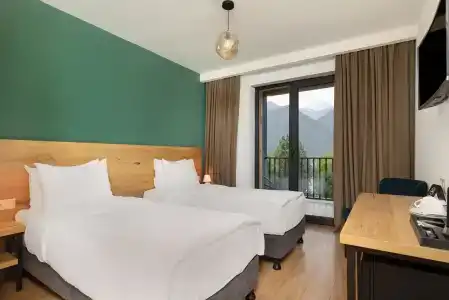 Intourist - 13
