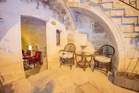Royal Cave - 79