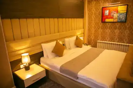 Parkway Inn & Spa - 9