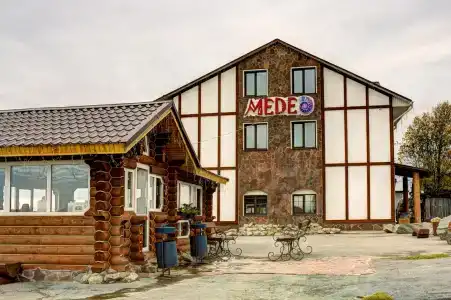 Medeo - 0
