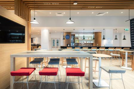 Holiday Inn Express - Turan - 2