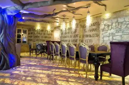 Boutique Astoria - 11