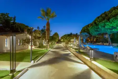 Risus Garden Marina - 13