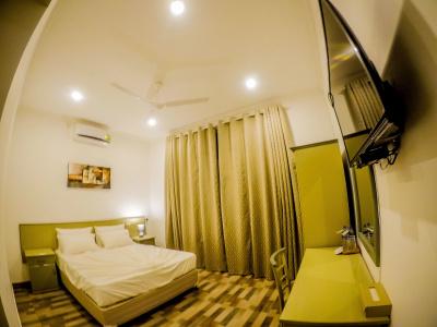Shamaz Galle - 37