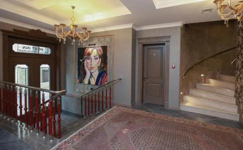 West Inn - 39