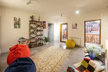 Taniqinn - 9
