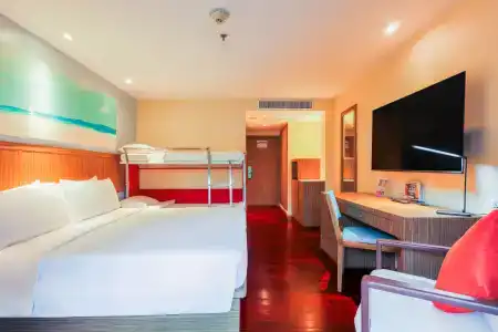 Holiday Inn Phuket Beach - 28