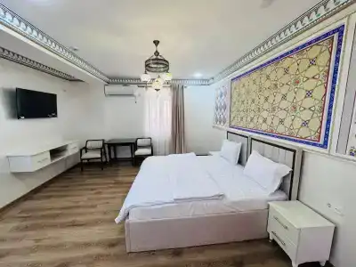 Shakhina - 32