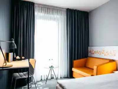 Q Kraków - 25