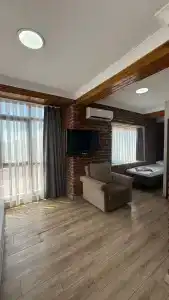 Han Suite - 135
