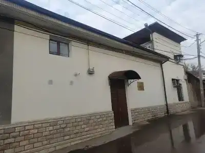 Chorsu Inn - 4