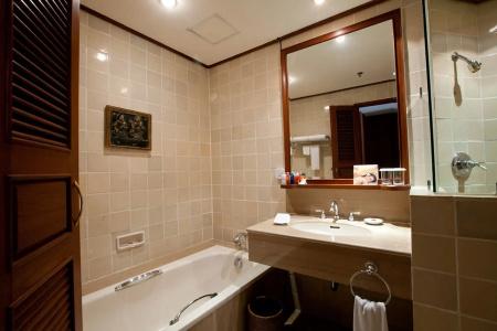 Chatrium Royal Lake Yangon - 161