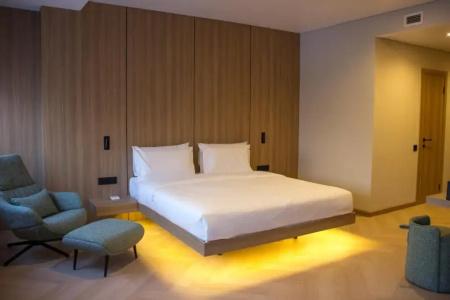Resident Abay - 24