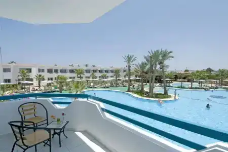 Dreams Vacation Resort - 11