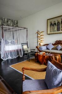 The Flame Tree Estate & - 122