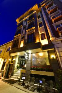 Agora Life - 22
