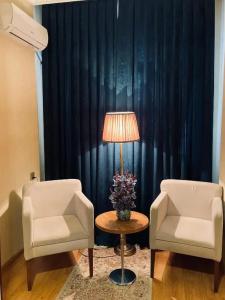 Grand Mirror - 30