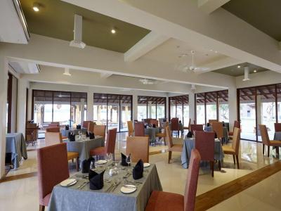 Amaranthe Bay Resort & Spa - 6