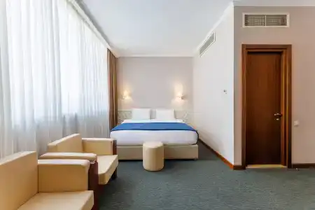 Cruise - 1