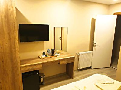 Destinia Pera Suites - 14