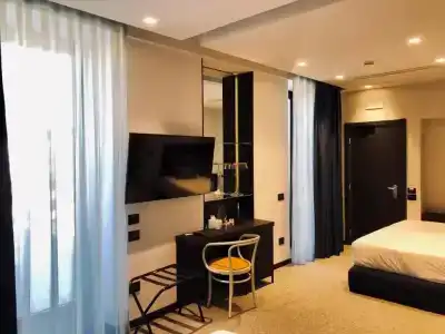 Best Western Plaza - 72