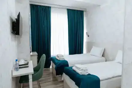 Mercuri Meridian - 28