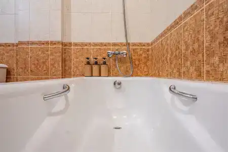 Монро - 63