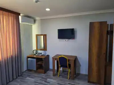Booking name - 17