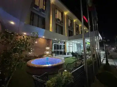 Khan Palace - 5