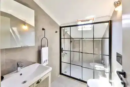 Luff Suites - 18