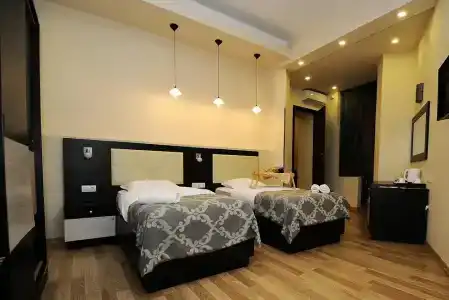 Coral Boutique - 8