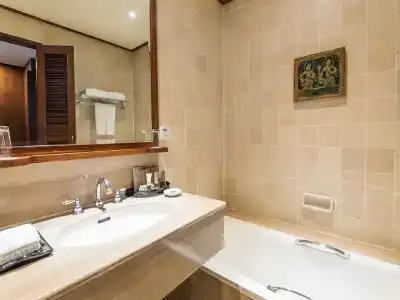 Chatrium Royal Lake Yangon - 165