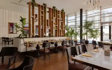 The Ritz-Carlton - 17