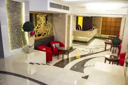 Golden Tulip Flamenco Cairo - 11