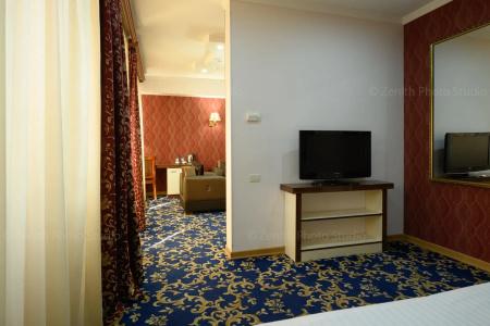 Royal Plaza - 113