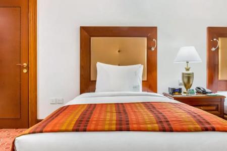 Holiday Inn Bur Dubai - Embassy District - 43