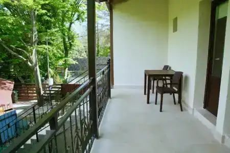 Studio Deluxe - 0