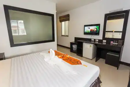 Star Patong - 28