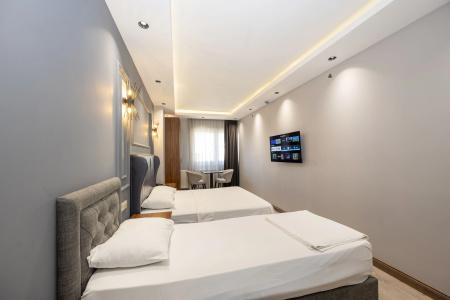 Comfort Suites - 15