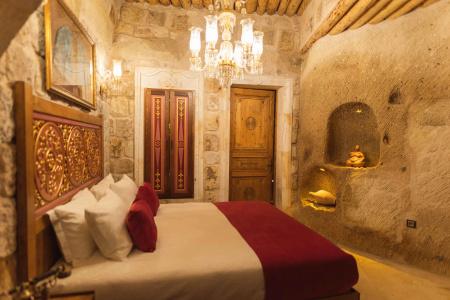 Solo Cave Suites - 51