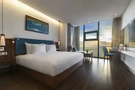 Maximilan Danang Beach - 45