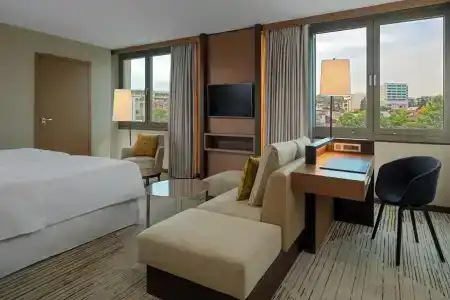 Sheraton Grand Tbilisi Metechi Palace - 25