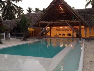 Nur Beach - 3