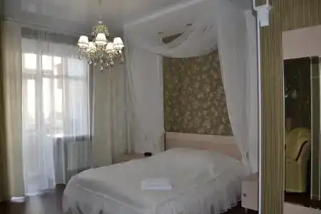 Европейская - 10