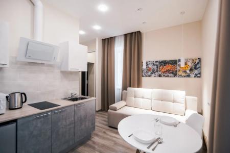 Романов - 111