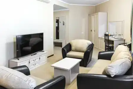 Урал Тау - 152