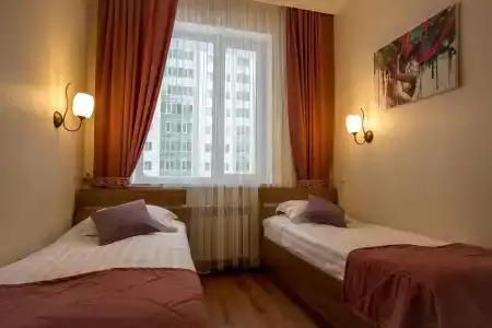 Maxx Inn - 8